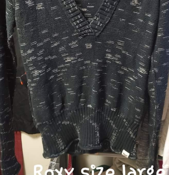 Roxy sweater size large - Picture 2 of 2
